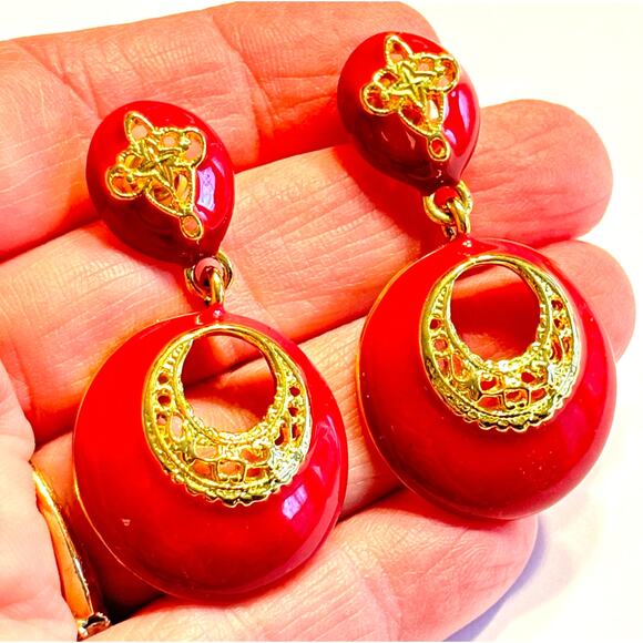 Mod pierced earrings 1980s style Goldtone drop & dangle hot pink enamel finish - Picture 3 of 6